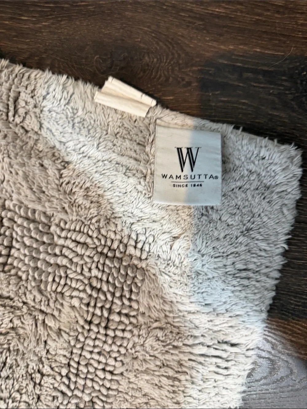 EUC Wamsutta 48x30 Bath Rug